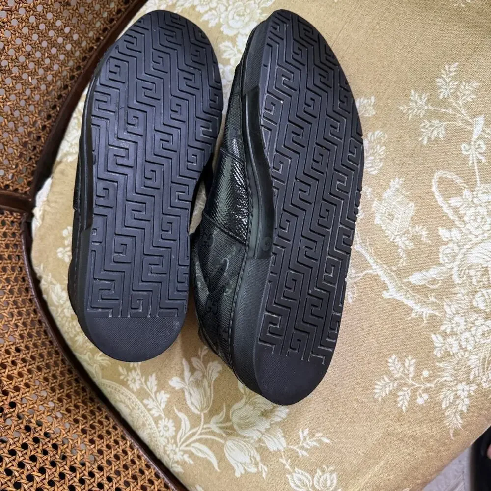 Gucci Men’s GG Guccissima Low Sneakers SKU 227988 Black Size 9